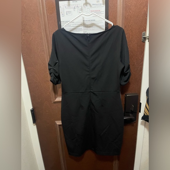 Ann Taylor Classic Black Ruched Sleeve Dress Size 10P - Picture 2 of 6
